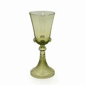 Historické sklenice zdobené nálepy