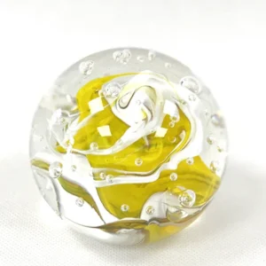 Skleněné těžítko - barevné žluto bílé