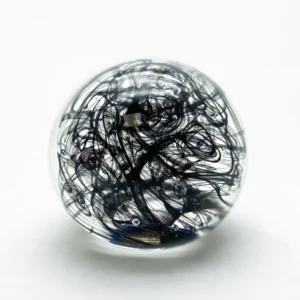 Skleněné těžítko – barevné nitě černé