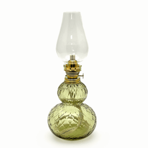 Petrolejová lampa lesní zelená kerosene lamp