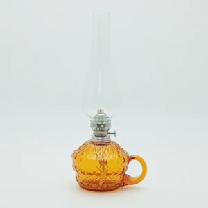 Petrolejová lampa Klára - Káro - amber