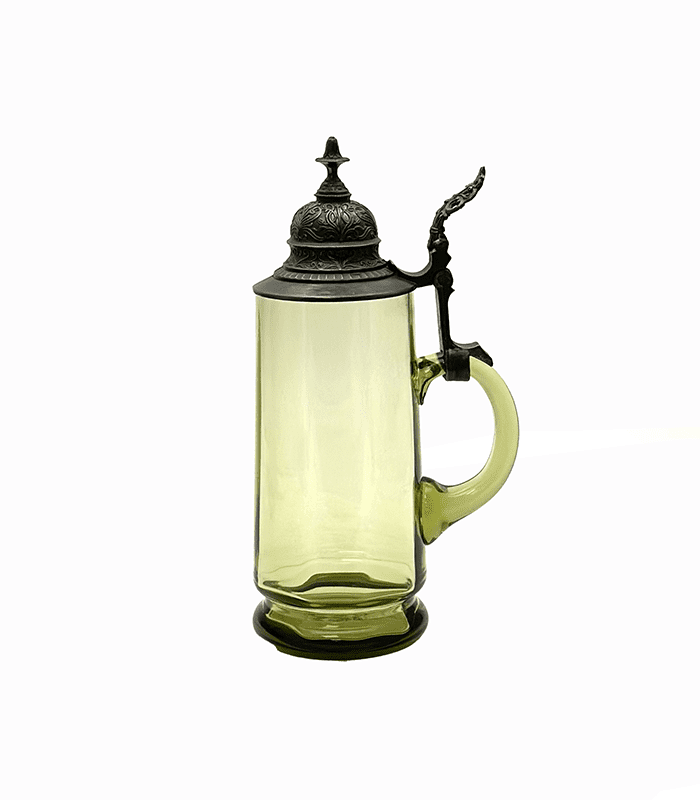 Skleněný půllitr s cínovým víkem