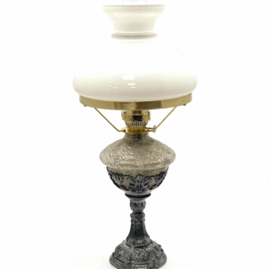 Petrolejová lampa s cínovou nohou