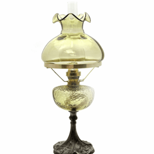 Petrolejová lampa s cínovou nohou