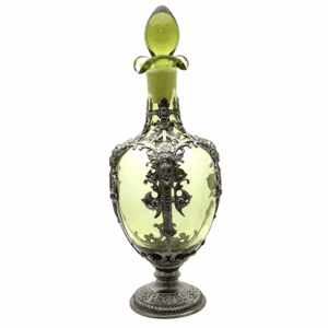 Karafa zdobená cínem Art Nouveau