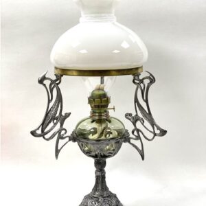 Petrolejová lampa s cínovou nohou a zdobením - kombinovaná