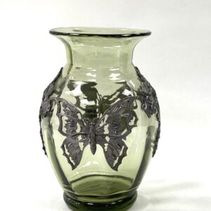 Skleněná váza 23cm zdobená cínem