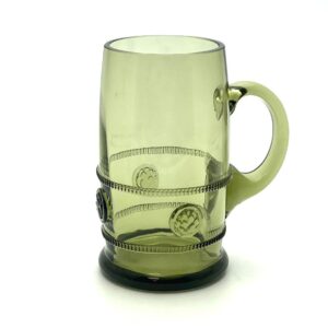 skleněný půllitr zdobený chmel radlo